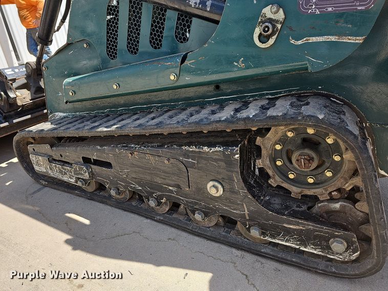 image for item MB9984 2015 Vermeer S725TX  compact utility loader