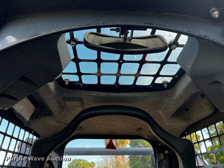 image for item MF9888 2022 John Deere 317G  tracked skid steer loader