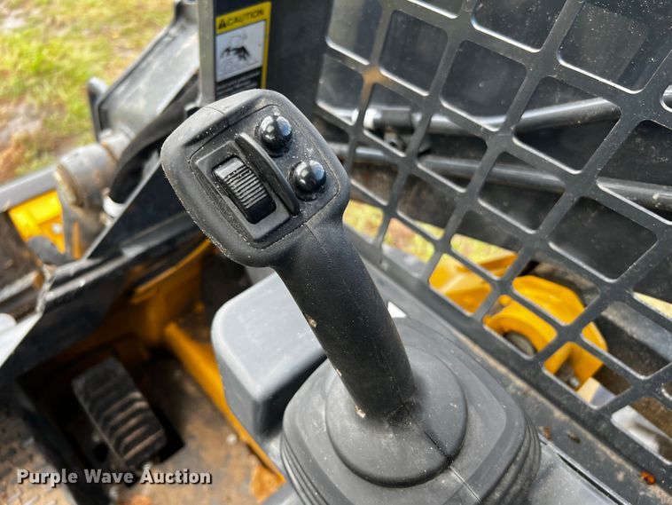 image for item MF9888 2022 John Deere 317G  tracked skid steer loader