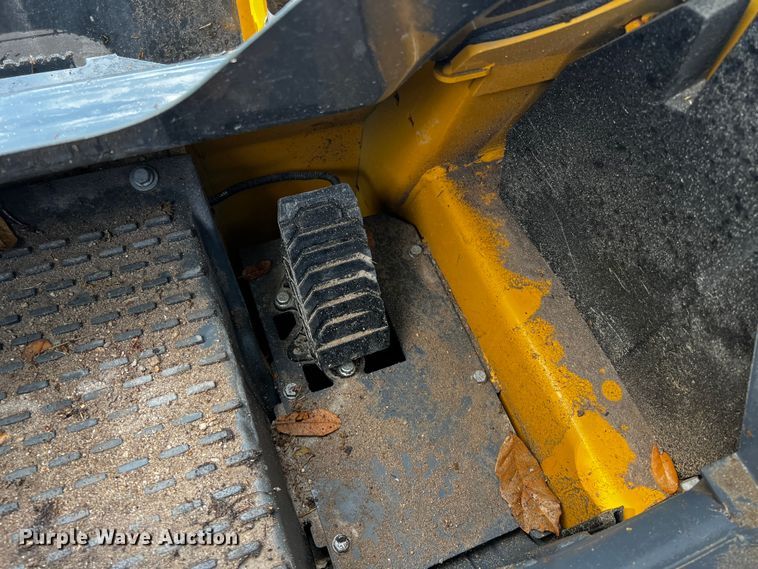 image for item MF9888 2022 John Deere 317G  tracked skid steer loader