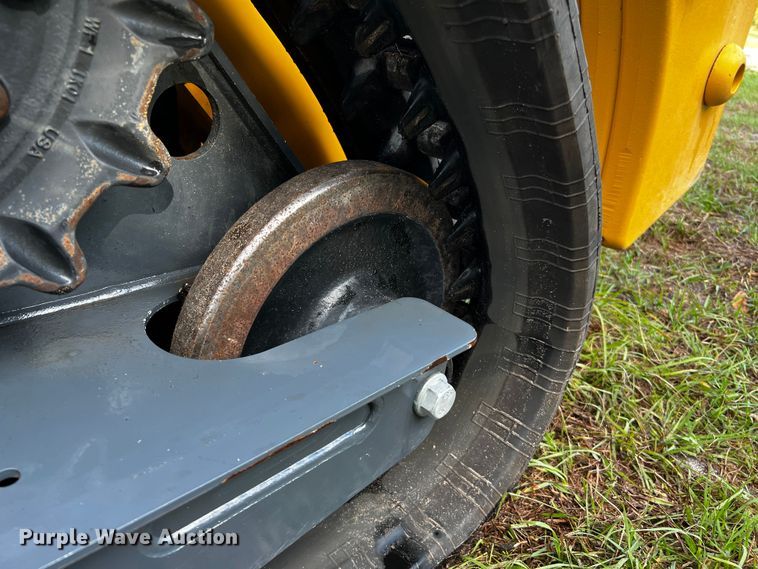 image for item MF9888 2022 John Deere 317G  tracked skid steer loader