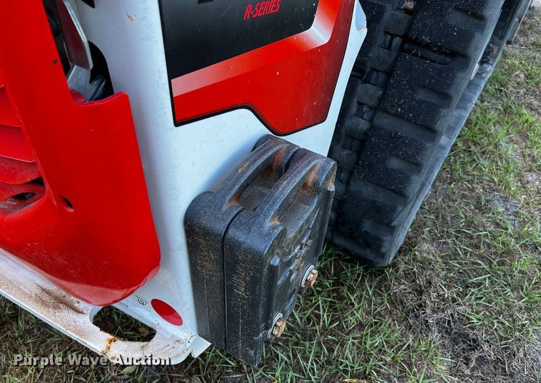 image for item MF9890 2022 Bobcat T66  tracked skid steer loader