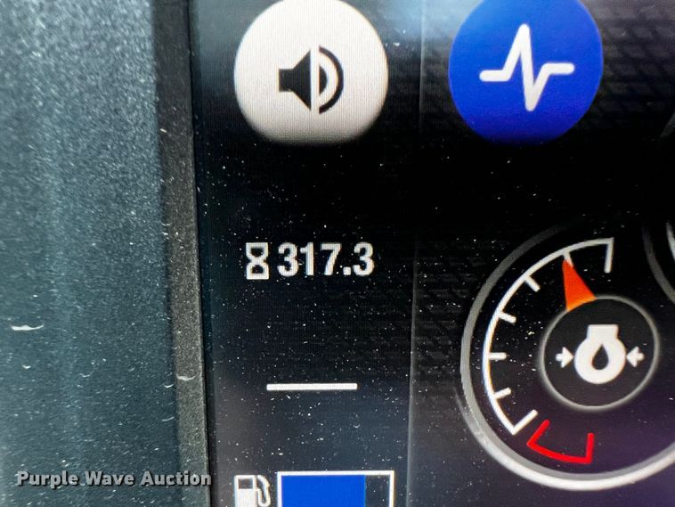 image for item MF9890 2022 Bobcat T66  tracked skid steer loader