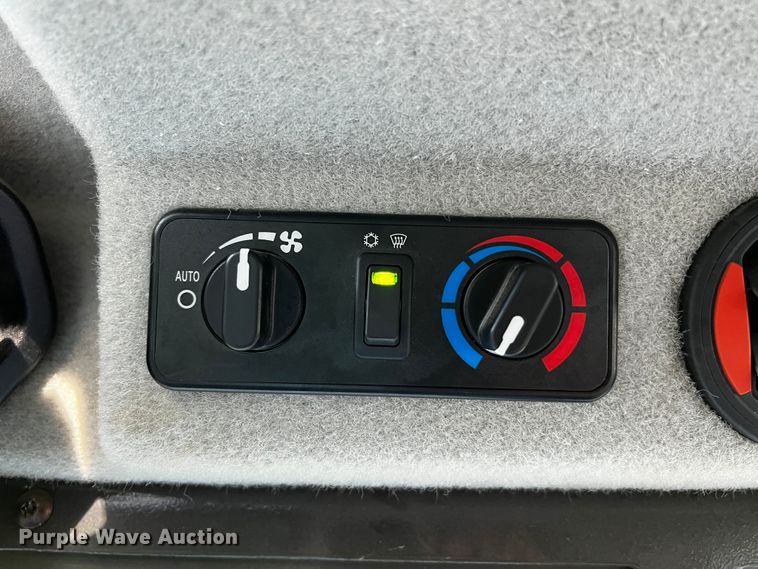 image for item MF9890 2022 Bobcat T66  tracked skid steer loader