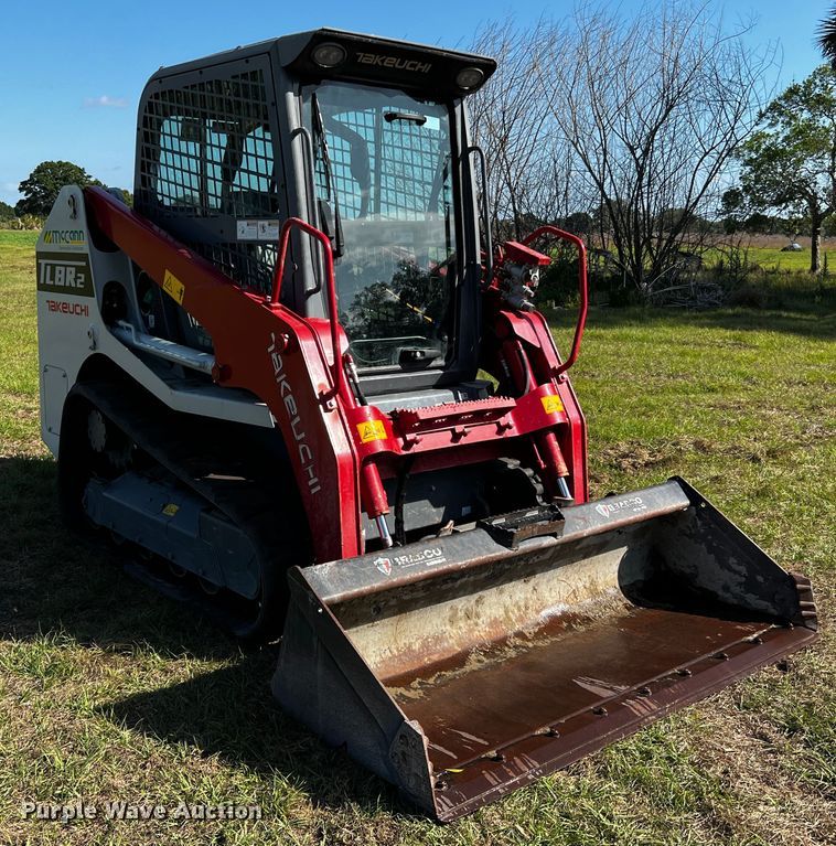 image for item MF9891 2020 Takeuchi TL8R2  tracked skid steer loader