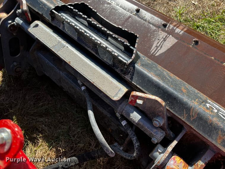 image for item MF9891 2020 Takeuchi TL8R2  tracked skid steer loader