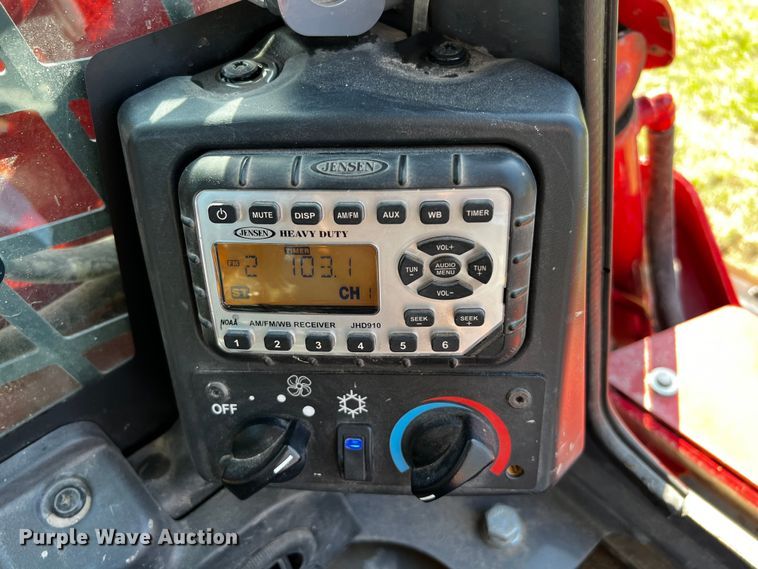 image for item MF9891 2020 Takeuchi TL8R2  tracked skid steer loader