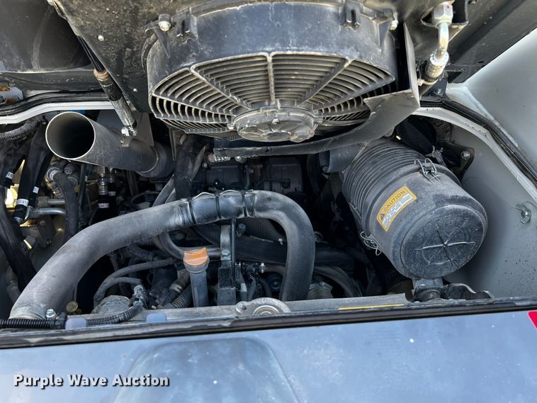 image for item MF9891 2020 Takeuchi TL8R2  tracked skid steer loader