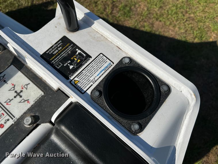 image for item MF9892 2022 Bobcat MT100  compact utility loader