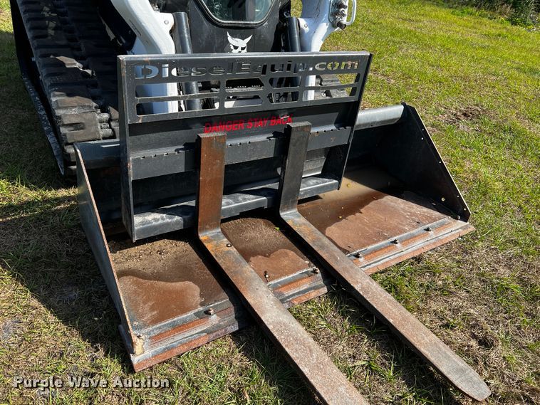 image for item MF9893 2022 Bobcat T76  tracked skid steer loader
