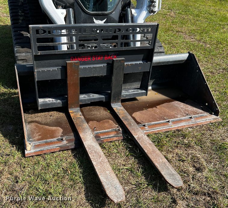 image for item MF9893 2022 Bobcat T76  tracked skid steer loader