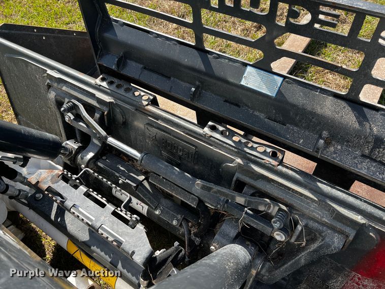 image for item MF9893 2022 Bobcat T76  tracked skid steer loader