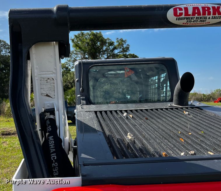 image for item MF9893 2022 Bobcat T76  tracked skid steer loader