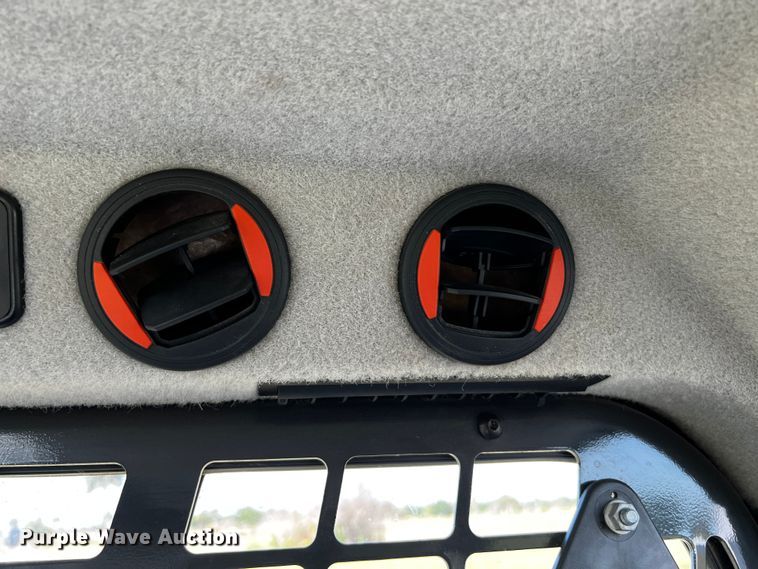 image for item MF9893 2022 Bobcat T76  tracked skid steer loader