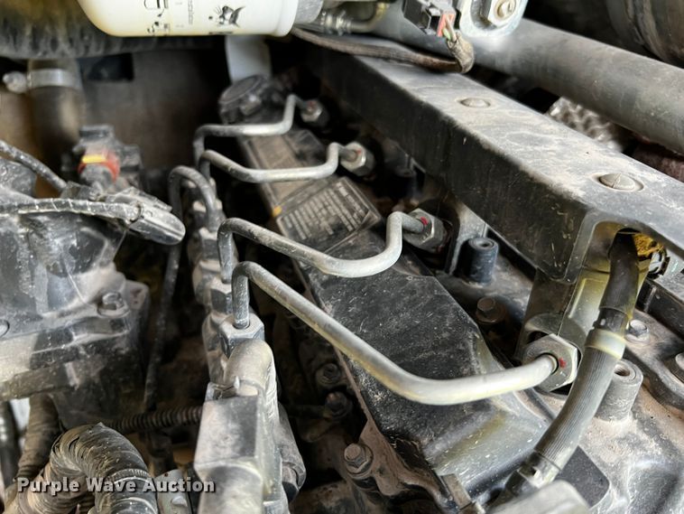 image for item MF9893 2022 Bobcat T76  tracked skid steer loader