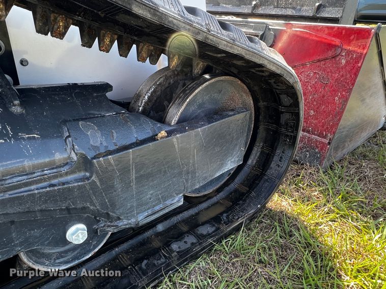 image for item MF9893 2022 Bobcat T76  tracked skid steer loader