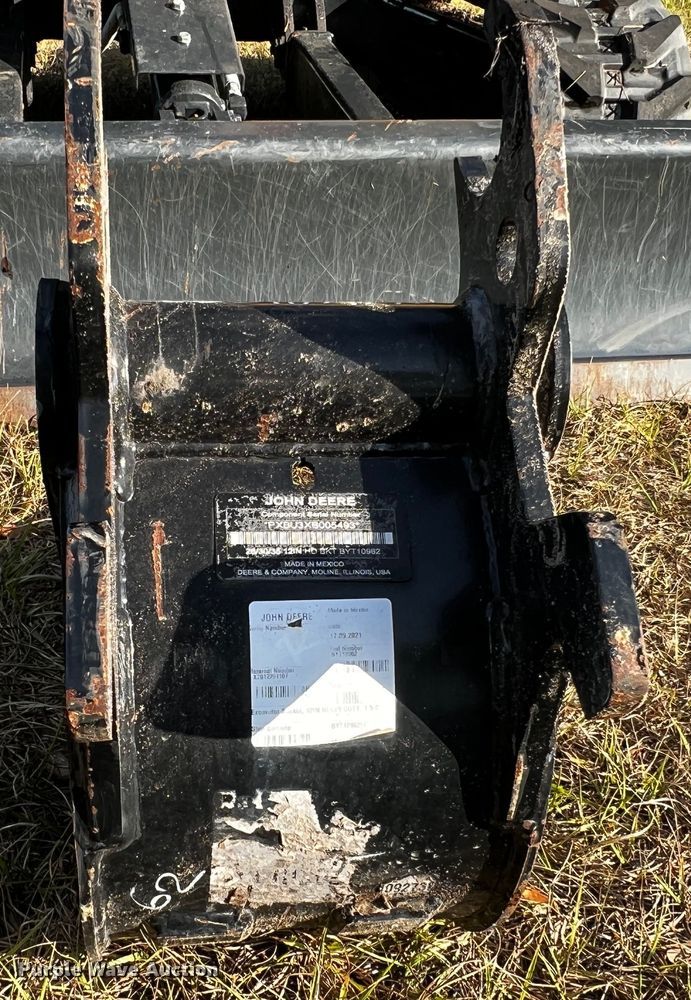 image for item MF9894 2022 John Deere 35G  mini excavator