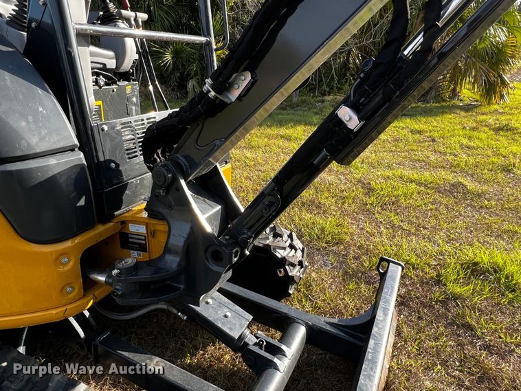 image for item MF9894 2022 John Deere 35G  mini excavator