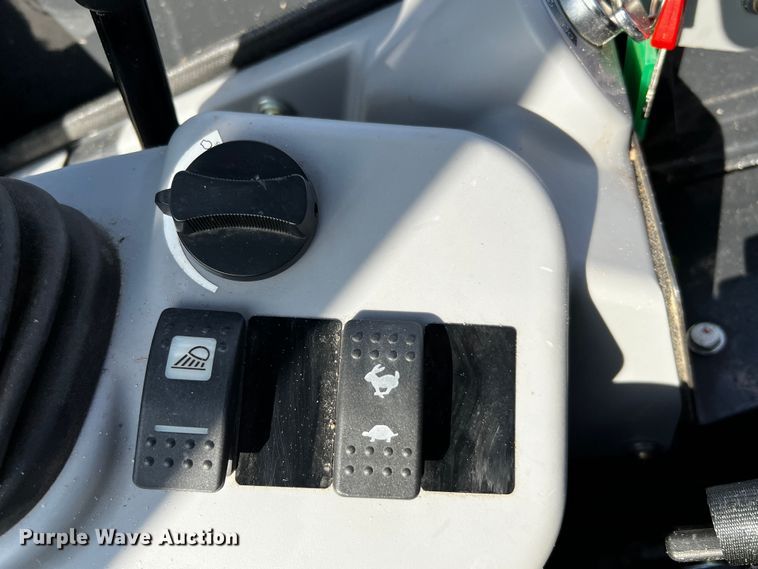 image for item MF9894 2022 John Deere 35G  mini excavator