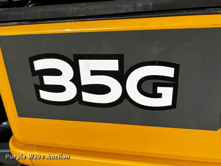 image for item MF9894 2022 John Deere 35G  mini excavator