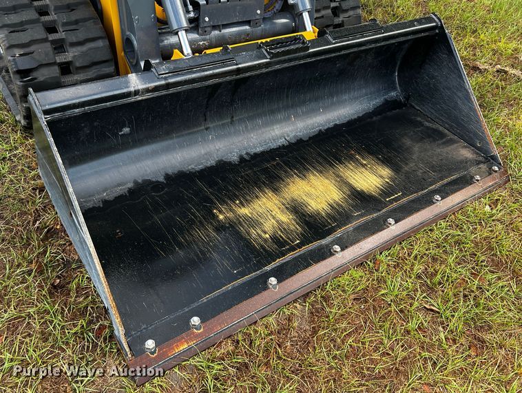 image for item MF9898 2022 John Deere 325G  tracked skid steer loader