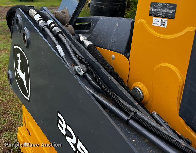 image for item MF9898 2022 John Deere 325G  tracked skid steer loader