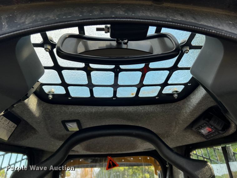 image for item MF9898 2022 John Deere 325G  tracked skid steer loader