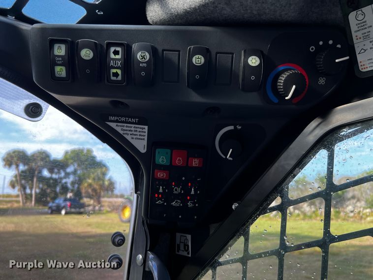 image for item MF9898 2022 John Deere 325G  tracked skid steer loader