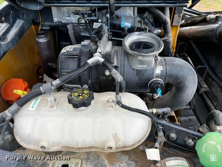 image for item MF9898 2022 John Deere 325G  tracked skid steer loader