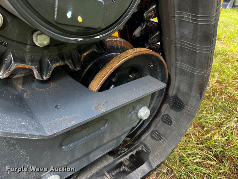 image for item MF9898 2022 John Deere 325G  tracked skid steer loader