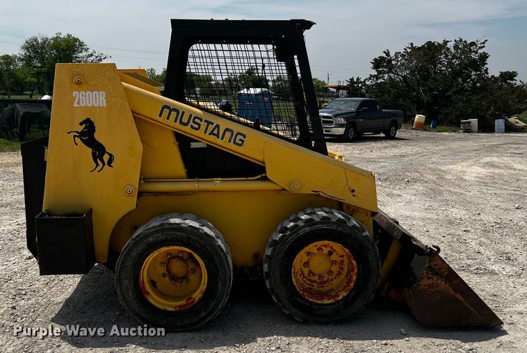 image for item MF9904 Mustang 2600R  skid steer loader