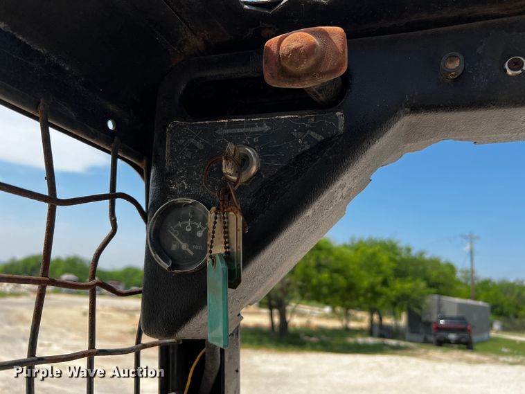 image for item MF9904 Mustang 2600R  skid steer loader