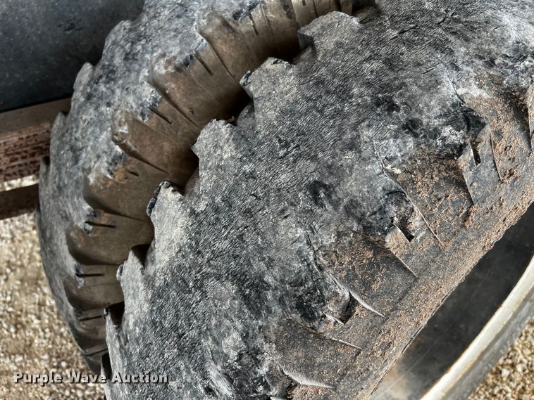 image for item MF9905 1978 Chevrolet C60  dump truck