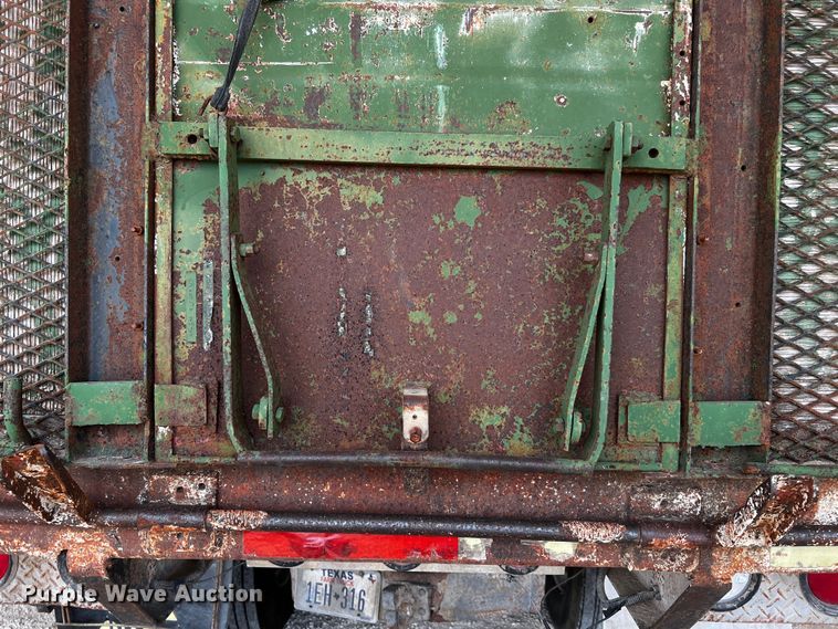 image for item MF9906 1985 Ford LTL9000  dump truck