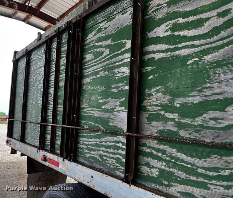 image for item MF9906 1985 Ford LTL9000  dump truck