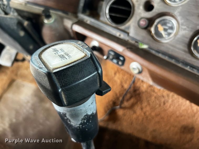 image for item MF9906 1985 Ford LTL9000  dump truck