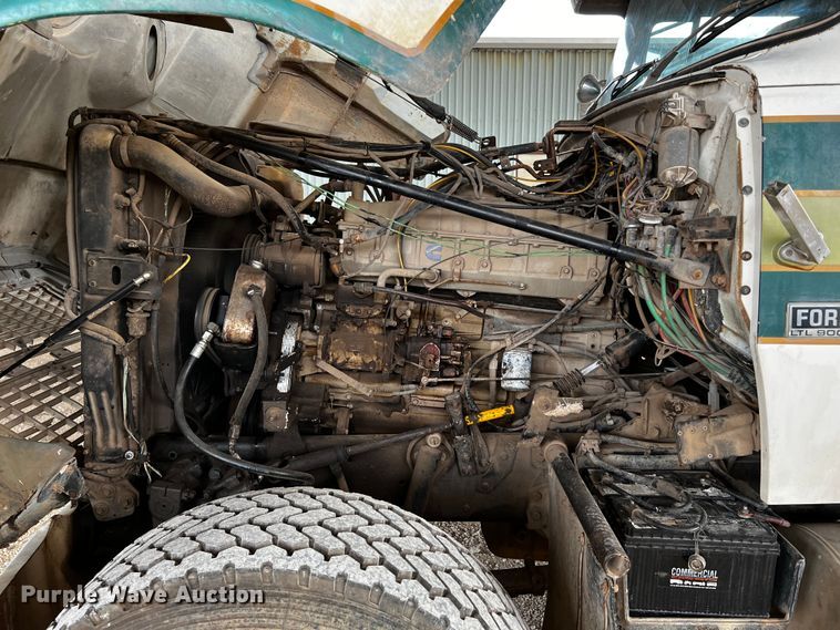 image for item MF9906 1985 Ford LTL9000  dump truck