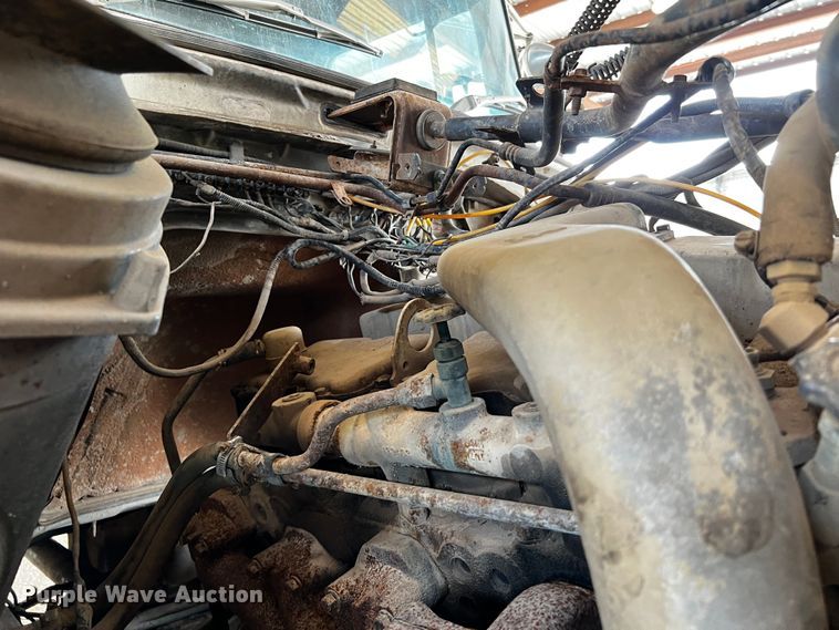 image for item MF9906 1985 Ford LTL9000  dump truck