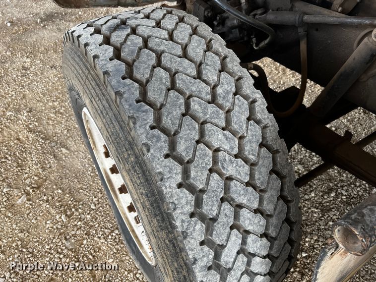 image for item MF9906 1985 Ford LTL9000  dump truck