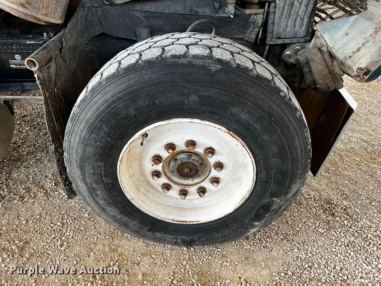 image for item MF9906 1985 Ford LTL9000  dump truck