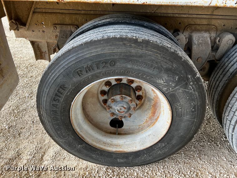 image for item MF9906 1985 Ford LTL9000  dump truck