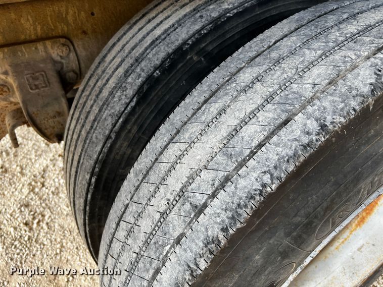 image for item MF9906 1985 Ford LTL9000  dump truck