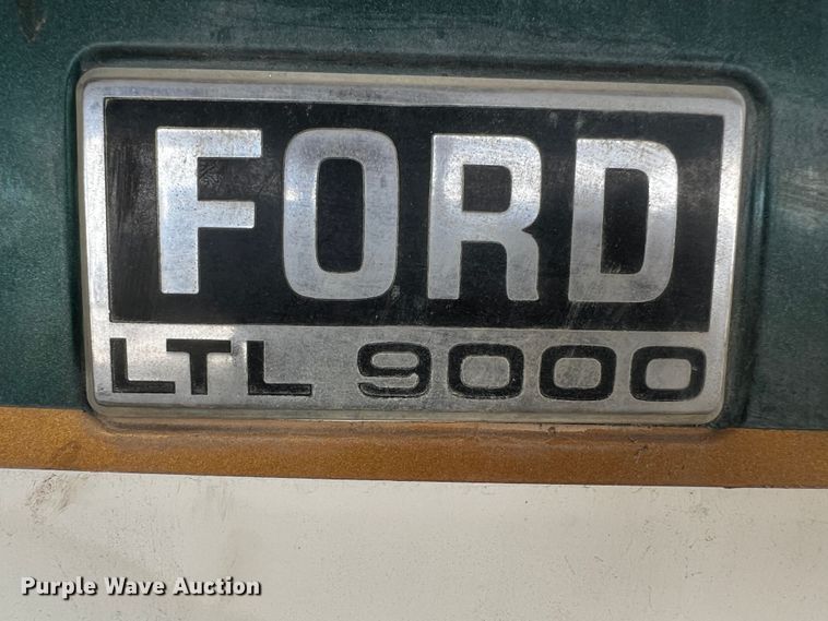 image for item MF9906 1985 Ford LTL9000  dump truck