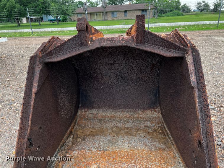 image for item MF9908 (2) 36" excavator buckets
