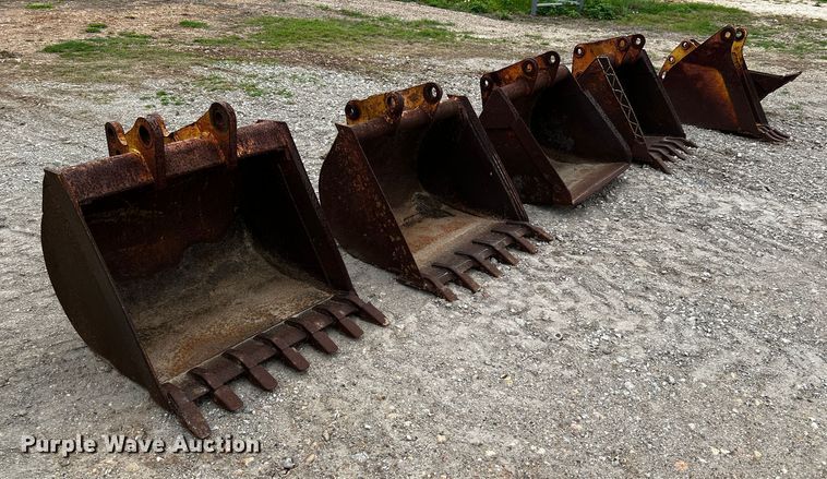 image for item MF9910 (6) backhoe buckets