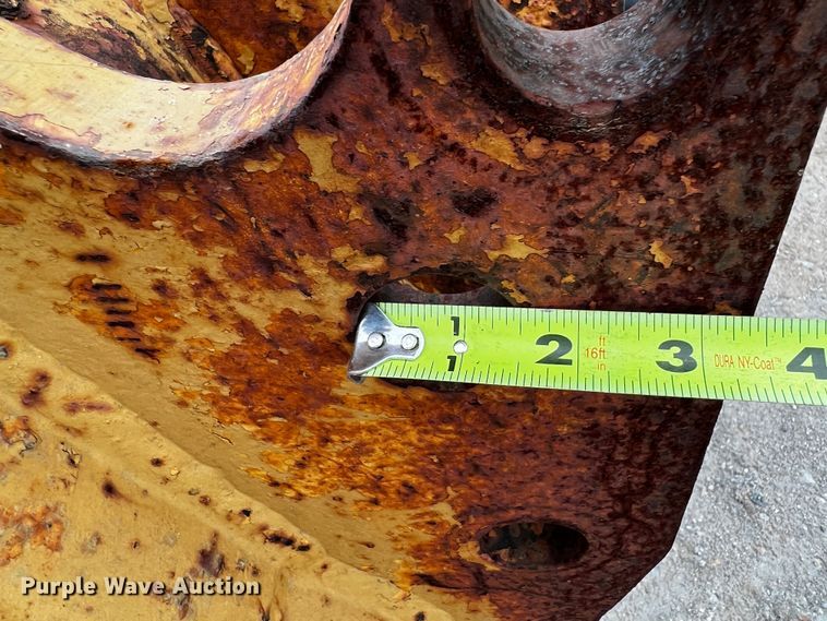 image for item MF9910 (6) backhoe buckets