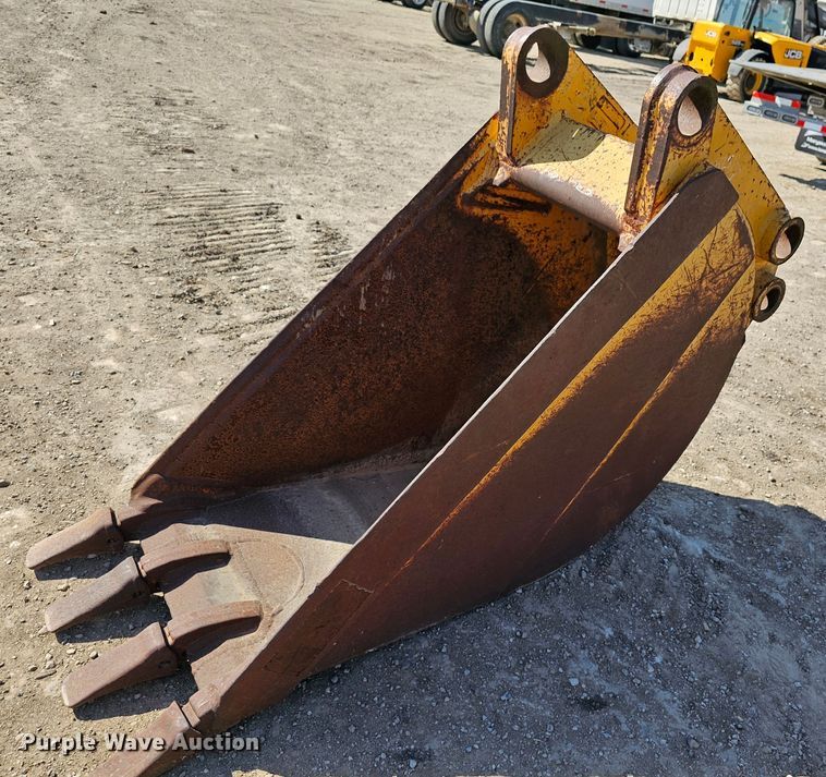 image for item MI9441 24" W excavator bucket