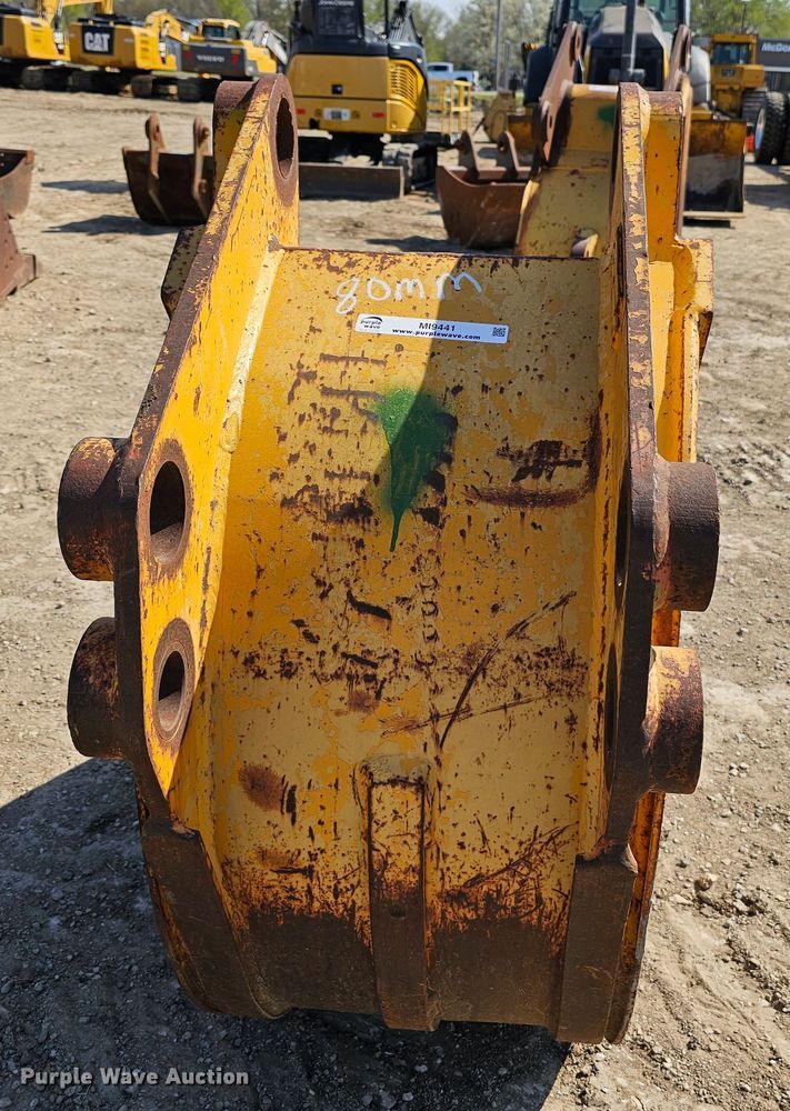 image for item MI9441 24" W excavator bucket