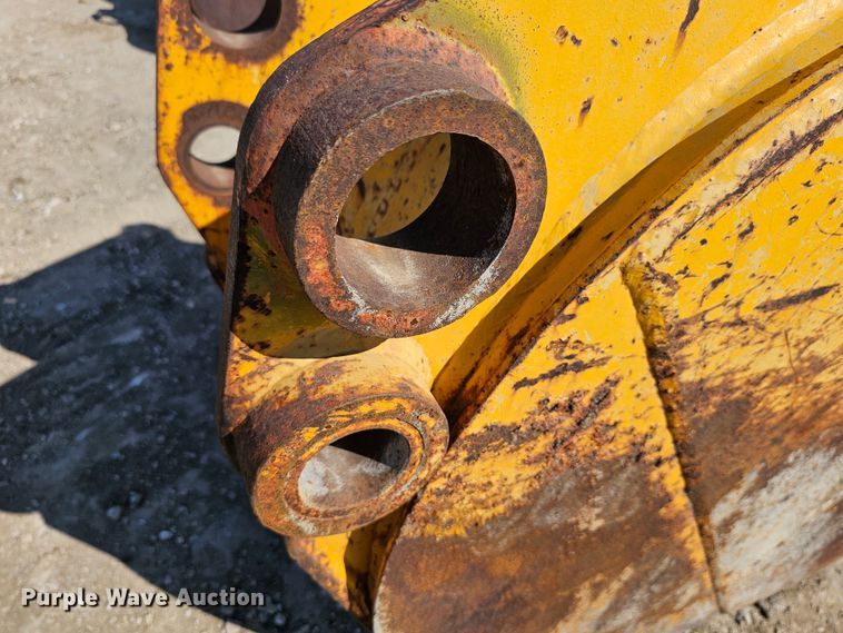 image for item MI9441 24" W excavator bucket