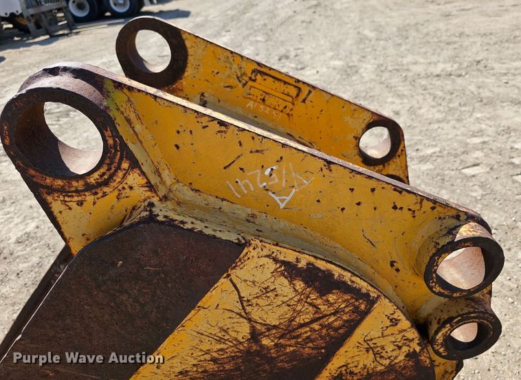 image for item MI9441 24" W excavator bucket